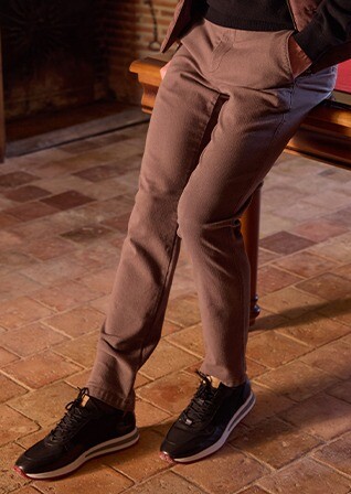 Pantalon chino homme à chevrons chocolat - JORDEN II