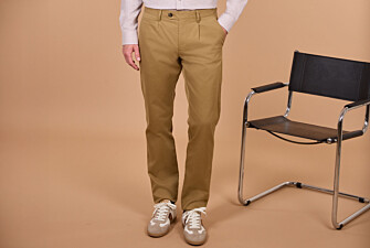 Pantalon chino homme camel foncé à pince en twill - KAYNAN