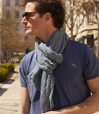 Chèche lin coton Bleu motif triangles bleu ciel