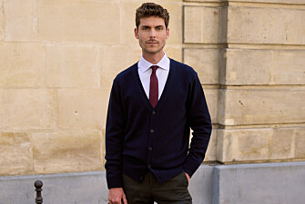 Cardigan homme boutonné marine en laine d'agneau - OWEN III