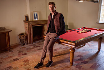 Pantalon chino homme à chevrons chocolat - JORDEN II