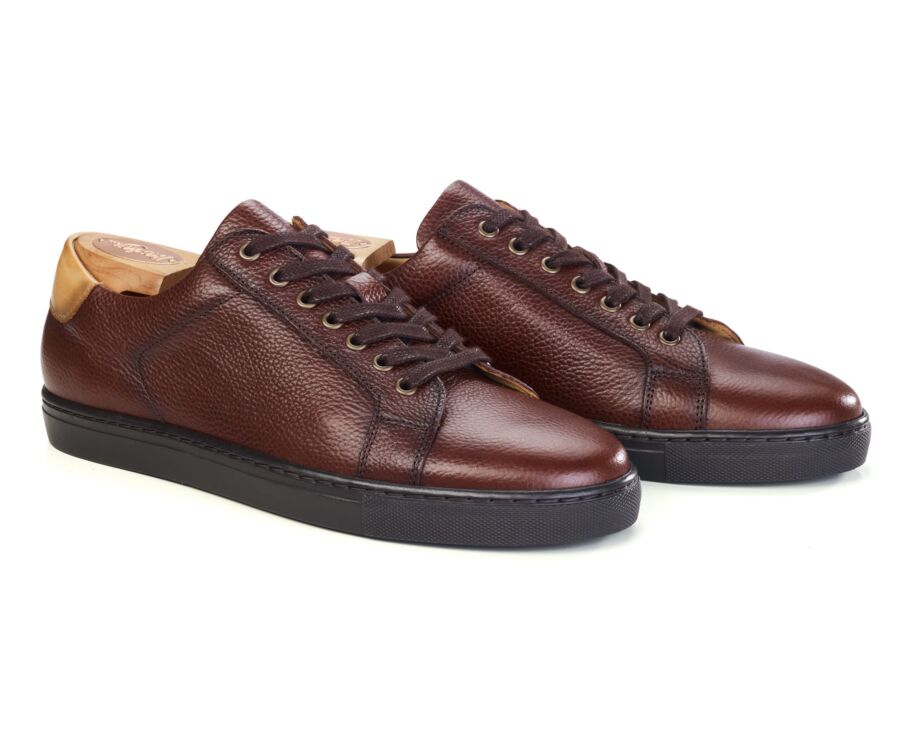 Sneaker homme en cuir grainé chocolat patiné à la main - INGLEWOOD
