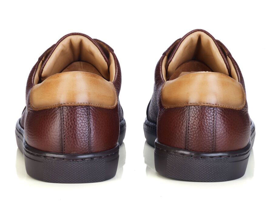 Sneaker homme en cuir grainé chocolat patiné à la main - INGLEWOOD