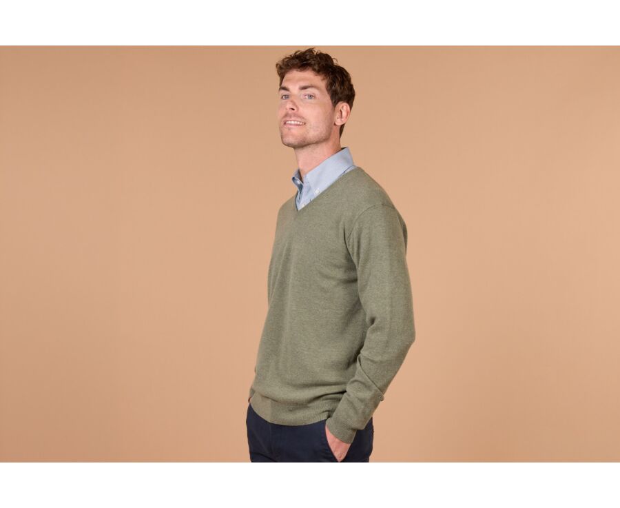 Pull homme col V eucalyptus chiné en laine d'agneau - ELIAN
