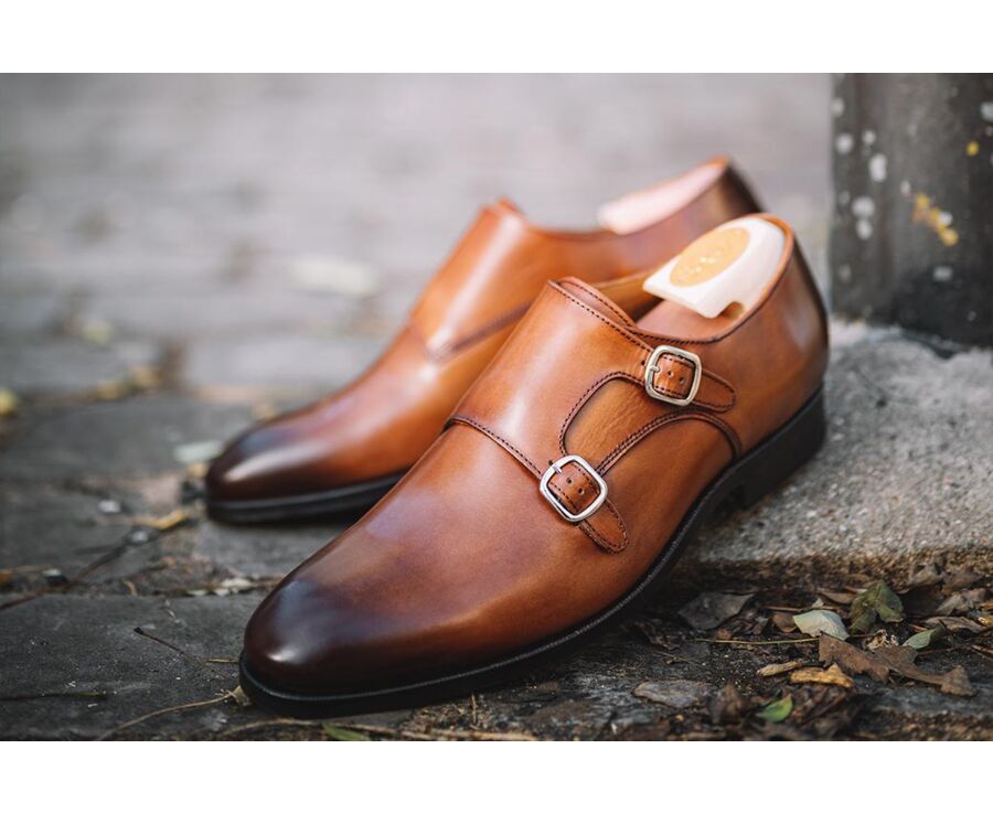 Chaussures homme double boucle Cognac Patiné - CHIGWELL