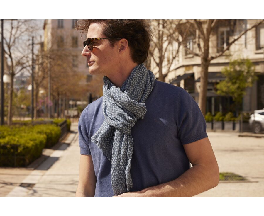 Chèche lin coton Bleu motif triangles bleu ciel