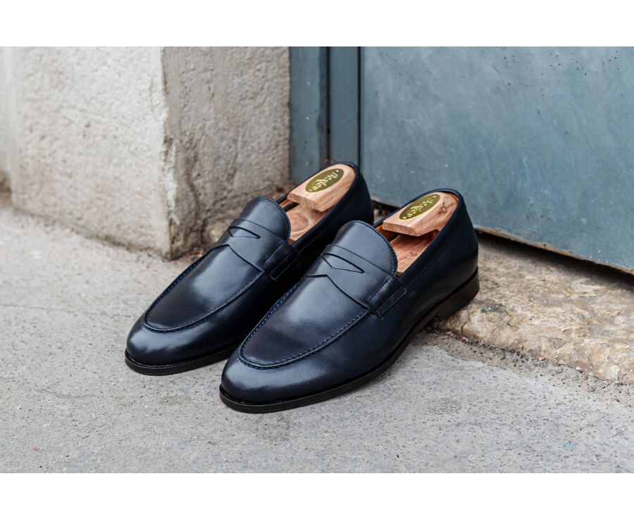 Mocassin pour Homme cuir Navy Patiné - DERYBROOK