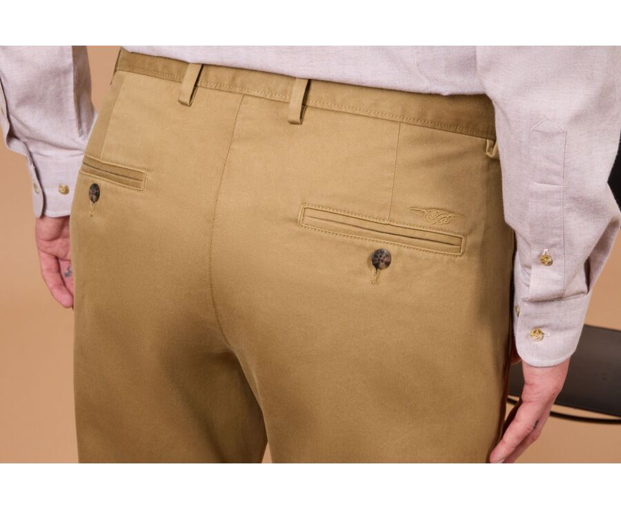 Pantalon chino homme camel foncé à pince en twill - KAYNAN