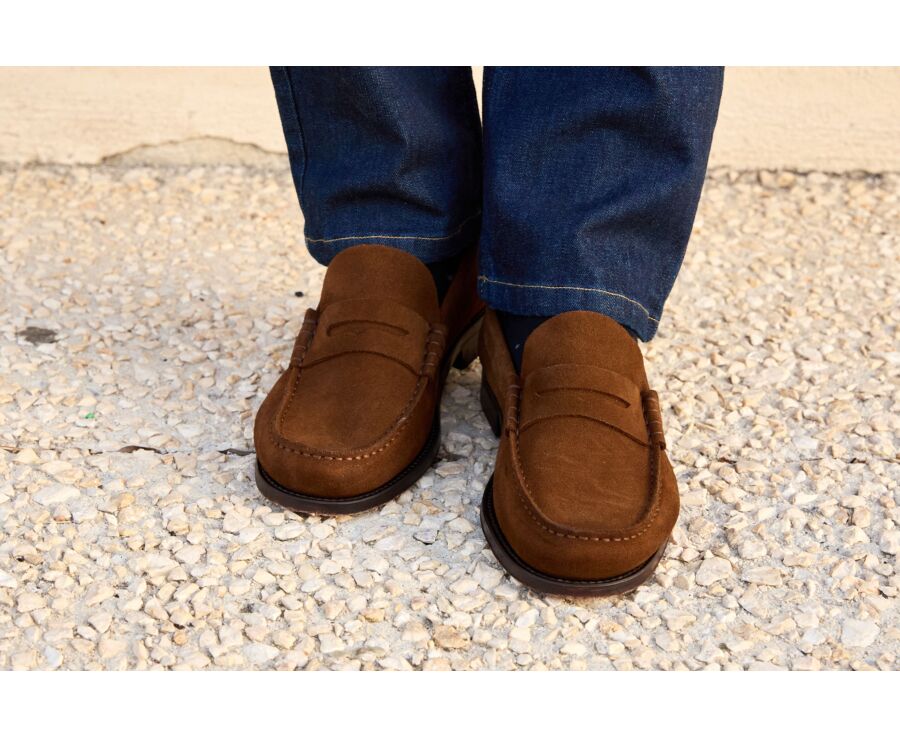 Mocassin homme havane en velours - style british - YALE