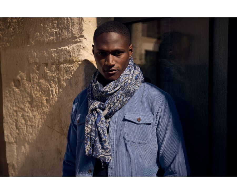 Écharpe homme en laine à motif cashmere bleu et gris