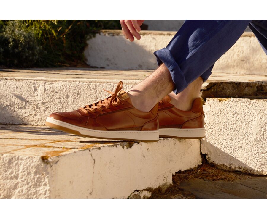 Sneakers cuir - Chataigne Patiné - KOLORA