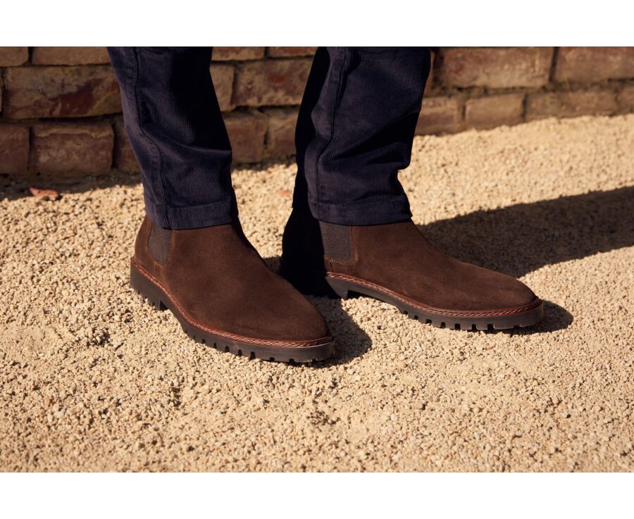Chelsea boot homme en velours chocolat - WALTERSTON GOMME