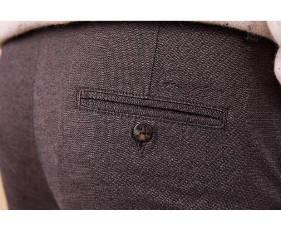 Pantalon chino homme à chevrons chocolat - JORDEN II