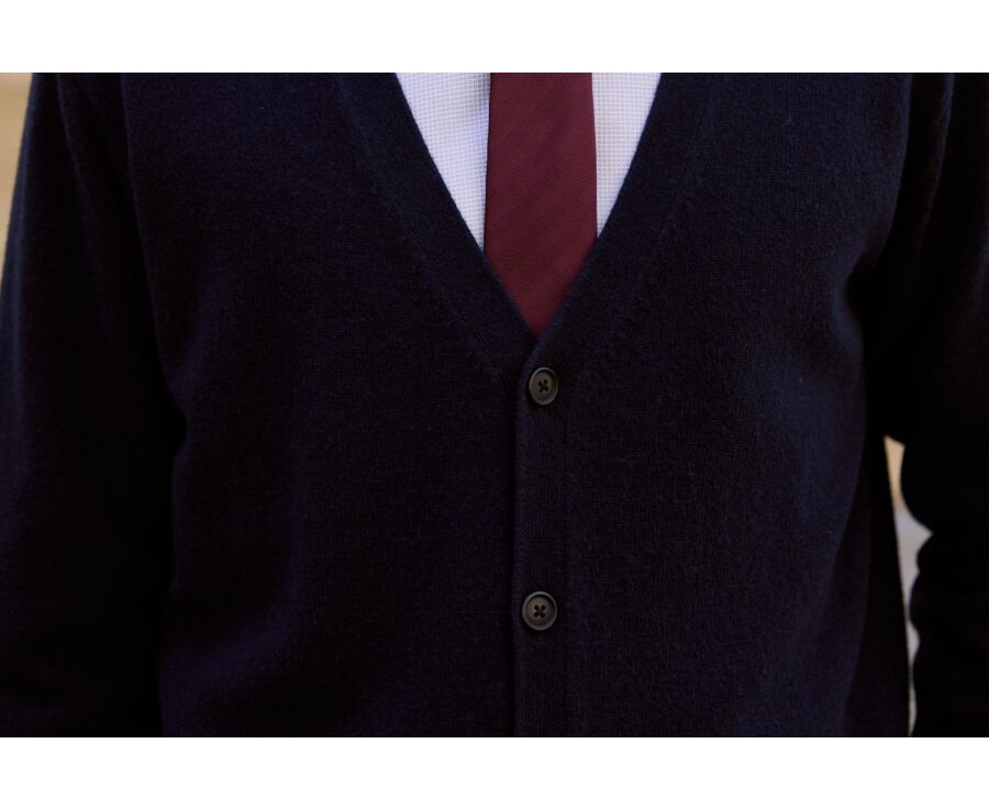 Cardigan homme boutonné marine en laine d'agneau - OWEN III