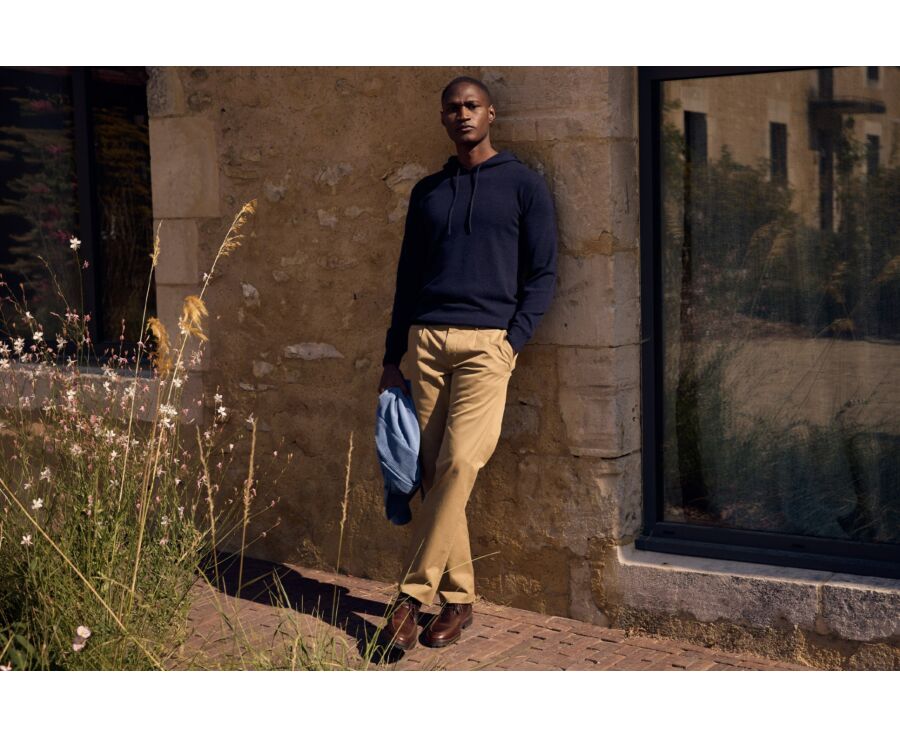Pull homme à capuche marine en laine d'agneau - HOODRICK
