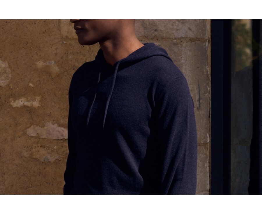 Pull homme à capuche marine en laine d'agneau - HOODRICK