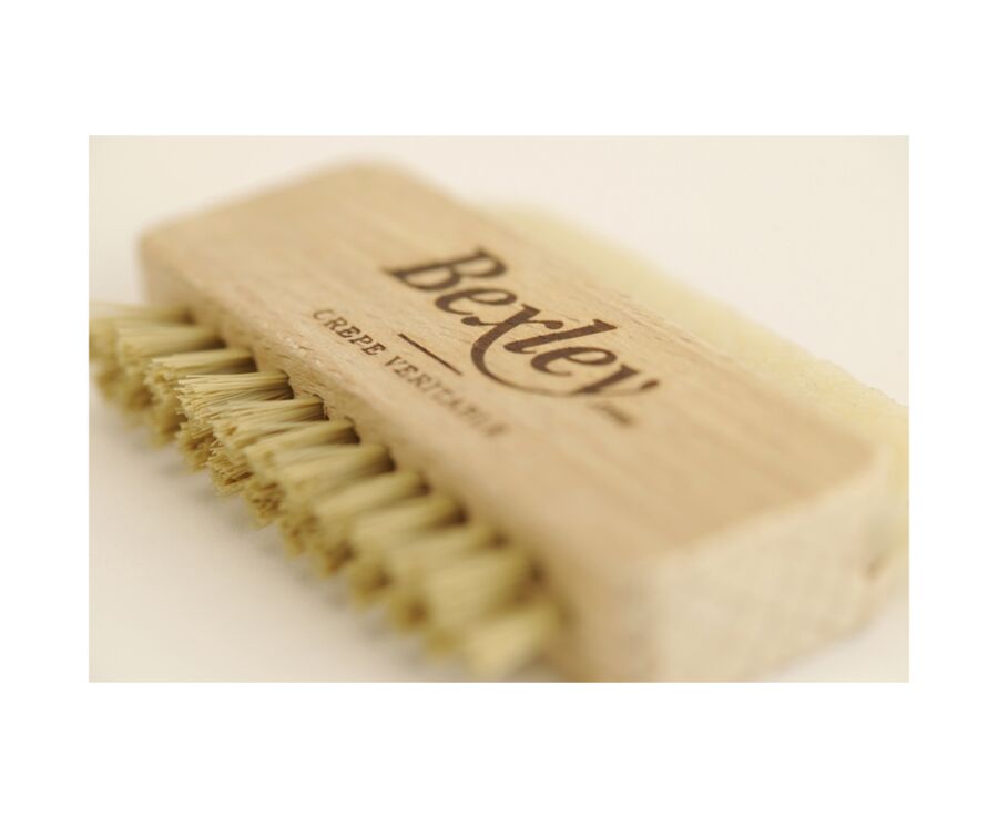 Brosse en hêtre et crêpe véritable - 9cm