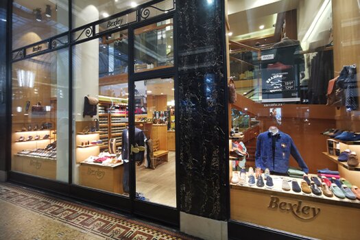 Boutique Bexley Champs-Elysées vitrine