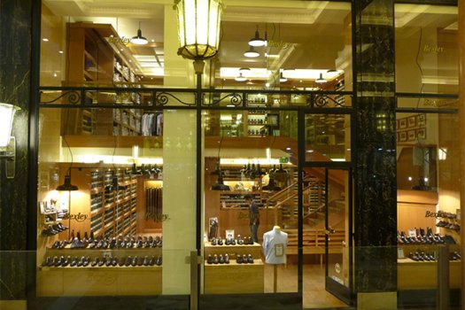 Boutique Bexley Champs-Elysées vitrine