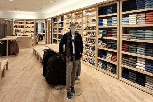 Espace chaussures et prêt-à-porter homme de la boutique Bexley Rives d'Arcins