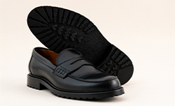 Chaussures de ville en cuir marron et noir pour un style formel