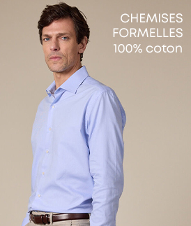 Homme en chemise formelle bleu clair