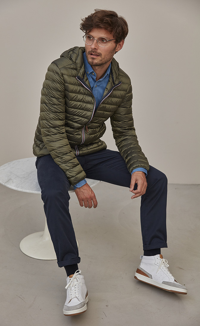 Costume bleu foncé en velours pour homme