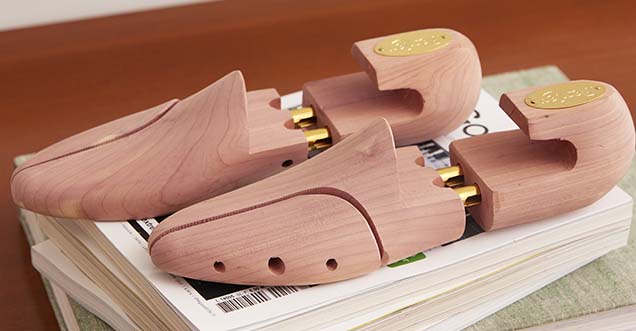 Embauchoirs bois cèdre