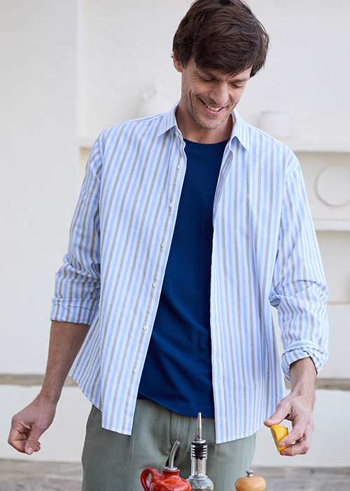 Chemise ajustée raccourcie à rayures