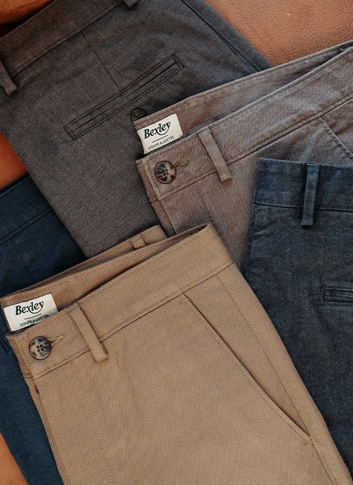 Pantalons homme en beige, marron, gris et bleu marine