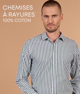Homme portant une chemise à rayures bleu et blanc